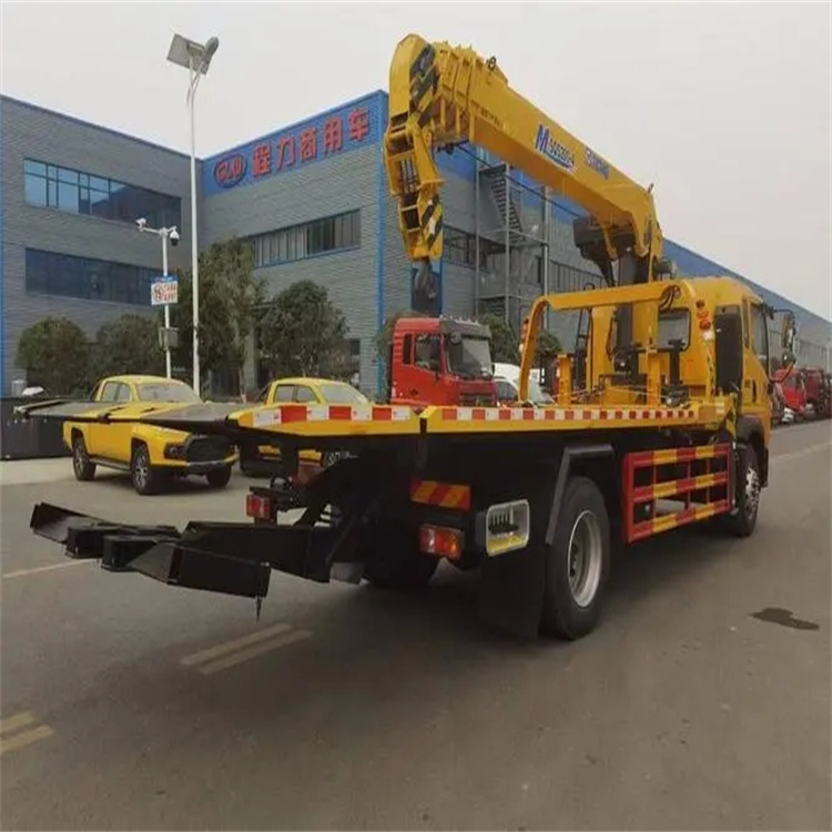 铜仁附近小随车吊出租电话，轻松解决搬运烦恼