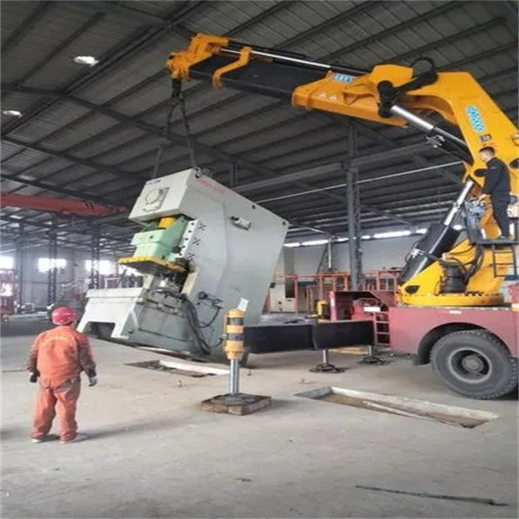 铜仁80吨折臂吊车出租附近电话