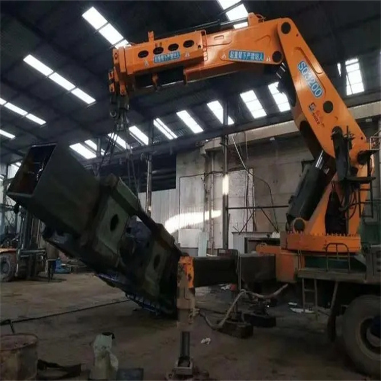 铜仁130吨折臂吊车出租吊机租赁附近电话